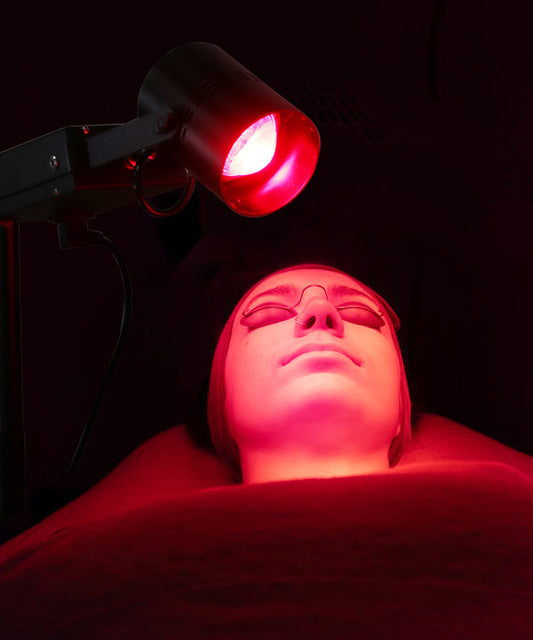 How Red Light Therapy Enhances Athletic Performance